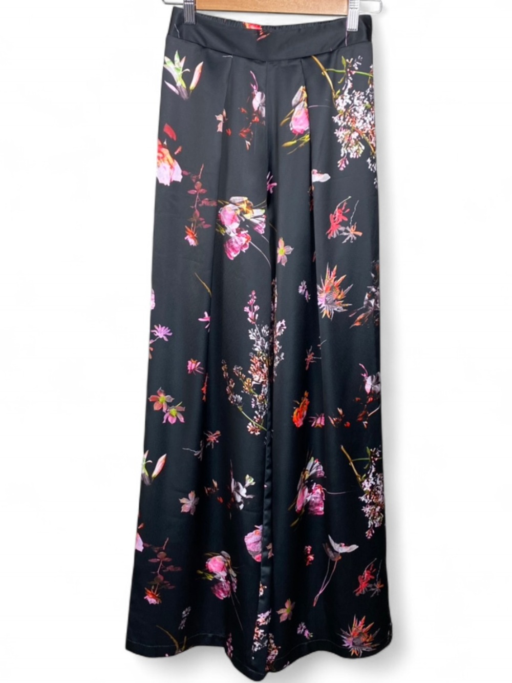 Victoria's Secret Floral Satin Wide Leg Pants Lounge Luxe - Picture 2 of 12